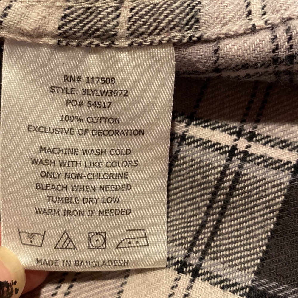 Mens Medium Flannel button down - Picture 4 of 4